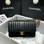 Chanel CF Sheepskin Chain Bag Black Size 26 x 8 x 16 cm - 1