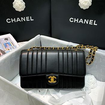 Chanel CF Sheepskin Chain Bag Black Size 26 x 8 x 16 cm