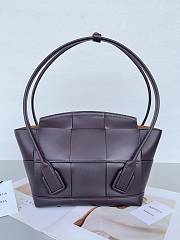 Botega Venata Arco Handbag Small Size 22 x 18 x 9 cm - 1