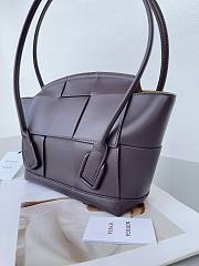 Botega Venata Arco Handbag Small Size 22 x 18 x 9 cm - 6