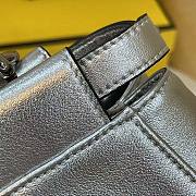 Fendi Peekaboo Iconic XS Mini-Bag in Silver Size 18 x 11 x 23 cm - 2