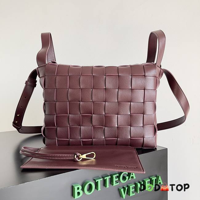 Botega Venata Bowling Cassette Size 28 x 21 x 16 cm - 1