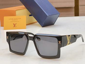Louis Vuitton Glasses 06