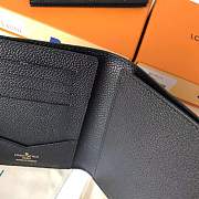 Louis Vuitton LV Passport Holder Size 10 x 14 x 2.5 cm - 6