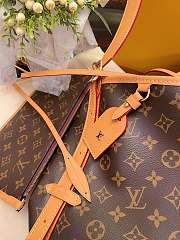 Louis Vuitton Carryall MM Size 39 x 30 x 15 cm  - 6