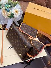 Louis Vuitton Small CarryAll in Monogram Size 29 x 24 x 12 cm - 3