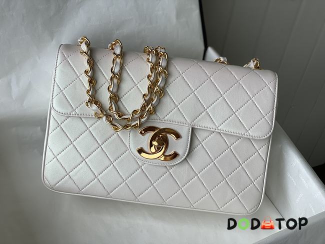 Chanel Vintage White Bag Size 30 x 8 x 21 cm - 1