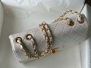 Chanel Vintage White Bag Size 30 x 8 x 21 cm - 6