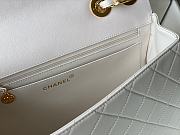 Chanel Vintage White Bag Size 30 x 8 x 21 cm - 5