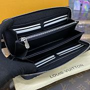 Louis Vuitton LV M81858 Zipper Wallet Size 19.5 x 10.5 x 2.5 cm - 2