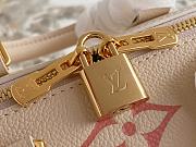 Louis Vuitton LV Speedy Bandoulière 20 Size 20.5 x 13.5 x 12 cm - 6