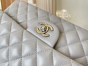 Chanel Flap Bag 01112 Light Grey Gold Hardware Size 25.5 cm - 2