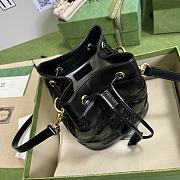 Gucci GG Matelassé Bucket Bag Black Size 17 x 20 x 10 cm - 6
