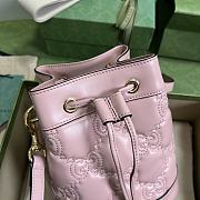 Gucci GG Matelassé Bucket Bag Pink Size 17 x 20 x 10 cm - 4