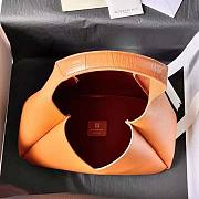 Givenchy Medium G-Hobo Bag in Smooth Leather Brown Size 31 x 43 x 15 cm - 5