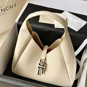 Givenchy Medium G-Hobo Bag in Smooth Leather Beige Size 31 x 43 x 15 cm