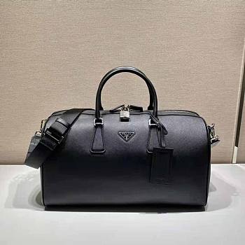 Prada Elegant Duffle Bag in Saffiano Leather Travel Bag Black Size 27.5 x 25 x 50 cm
