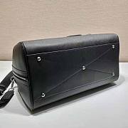 Prada Elegant Duffle Bag in Saffiano Leather Travel Bag Black Size 27.5 x 25 x 50 cm - 2