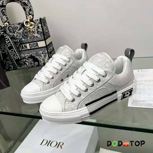 Dior Men B23 Skater Sneaker Cream Dior Oblique Jacquard - 1