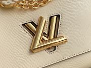 Louis Vuitton Twist Medium Handbag M59402 White Size 23 × 17 × 9.5cm - 2