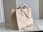 Louis Vuitton OnTheGo MM Handbag Size 35 x 27 x 14cm - 5