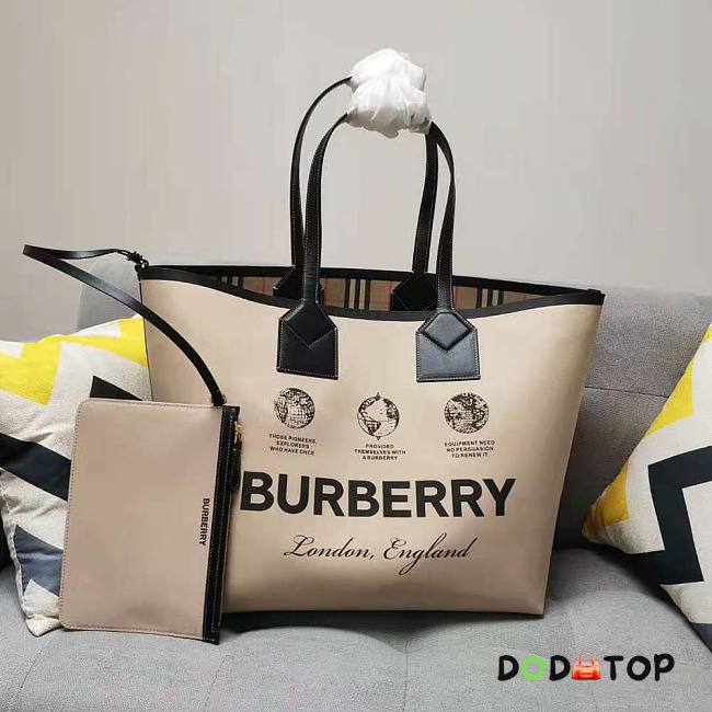 Burberry Label Print Cotton and Leather Large London Tote Bag Size 61 x 22 x 35 cm - 1