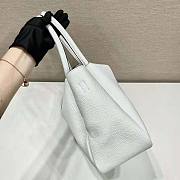 Prada Large Leather Handbag White Size 23 x 13 x 31 cm - 6