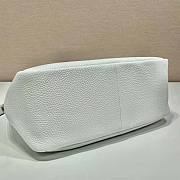 Prada Large Leather Handbag White Size 23 x 13 x 31 cm - 5
