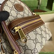 Gucci Multi-Function Bag With Interlocking G Size 15 x 19 x 8 cm - 3