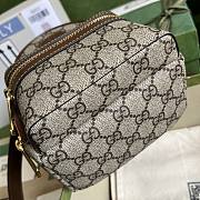 Gucci Multi-Function Bag With Interlocking G Size 15 x 19 x 8 cm - 2