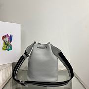 Prada Leather Bucket Bag Grey Size 20 x 25 x 14 cm - 5