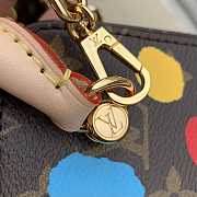 Louis Vuitton LV X YK Square Handbag Size 16 x 16 x 16 cm - 6