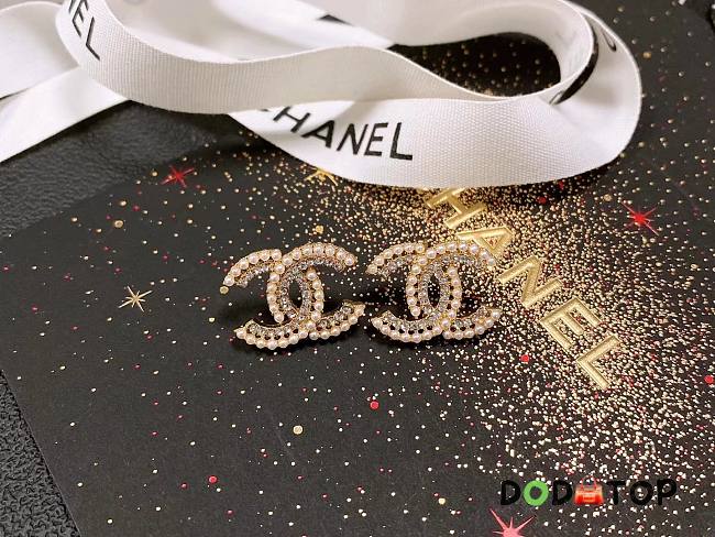 Chanel C earrings  - 1