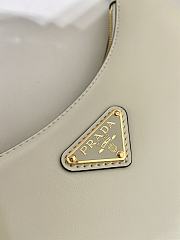 Prada Leather Shoulder Bag 1BC194 White Size 22.5 x 18.5 x 6.5 cm - 5
