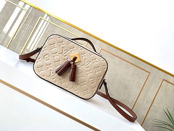 Louis Vuitton LV Saintonge M44597 Shoulder Bag Size 22 x 14 x 7.5 cm