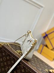 Louis Vuitton Easy Pouch On Strap M81066 Size 19.0 x 11.5 x 3.0 cm - 4