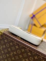 Louis Vuitton Easy Pouch On Strap M81066 Size 19.0 x 11.5 x 3.0 cm - 2