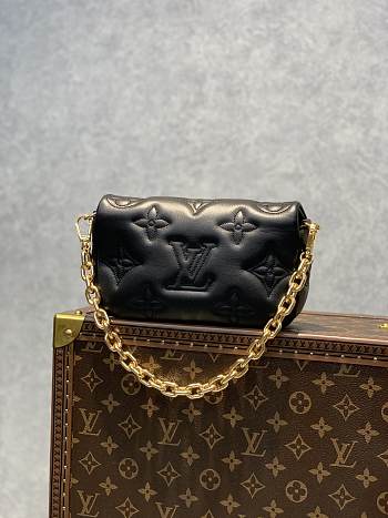 Louis Vuitton LV M81398 Wallet On Strap Bubblegram Black Size 20 x 12 x 6 cm