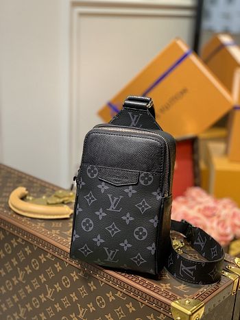 Louis Vuitton Outdoor Slingbag M30741 Size 21 x 13 x 5 cm