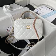 Chanel Vanity Top Handle White Size 19 x 14 x 8.5 cm - 1