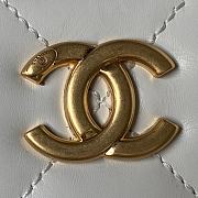 Chanel Vanity Top Handle White Size 19 x 14 x 8.5 cm - 3