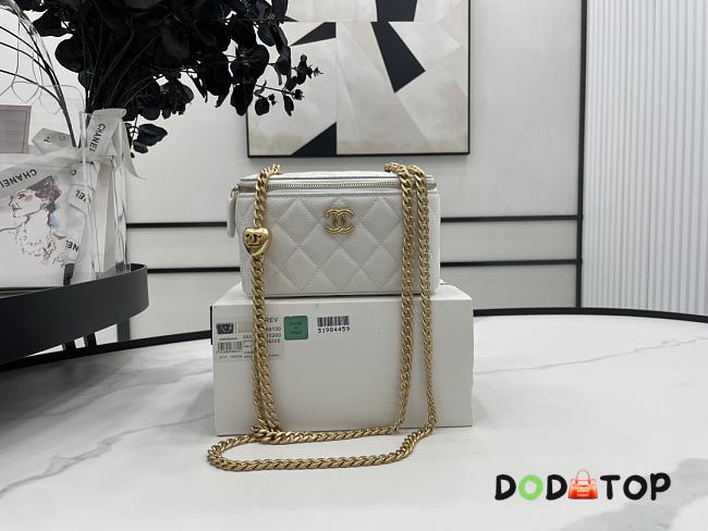 Chanel Vanity Heart Bag White Size 17 x 9.5 x 8 cm - 1