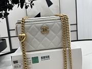 Chanel Vanity Heart Bag White Size 17 x 9.5 x 8 cm - 4