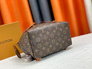  Louis Vuitton Montsouris PM Backpack Size 27.5 x 33 x 14 cm - 3