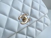 Chanel Gold Coin Underarm Bag White AS3378 Size 15 x 20 x 9 cm - 2