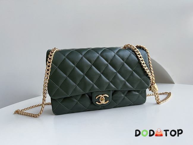 Chanel CF Flap Bag Dark Green Size 16 x 25 x 10 cm - 1