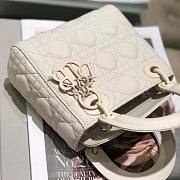 Lady Dior Bag White Ultramatte Cannage Calfskin Size 17 x 15 x 7 cm - 4