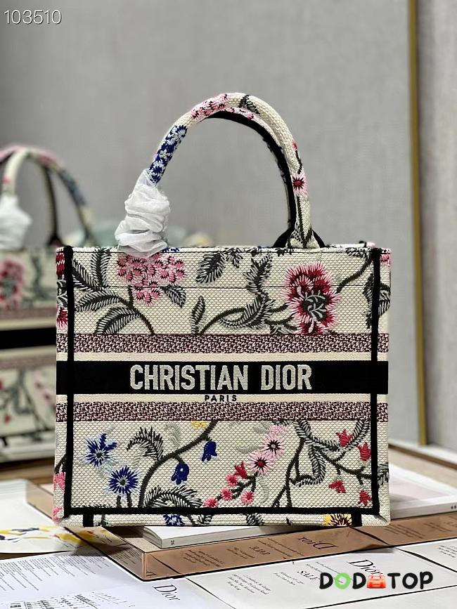 Dior Book Tote White Multicolor Dior Petites Fleurs Embroider Size 26.5 x 21 x 14 cm - 1