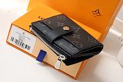 Louis Vuitton LV Wallet Size 10 x 14 x 2.5 cm - 3