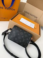 Louis Vuitton LV M82085 Fastline Wearable Wallet Size 17.3 x 12 x 7 cm - 2